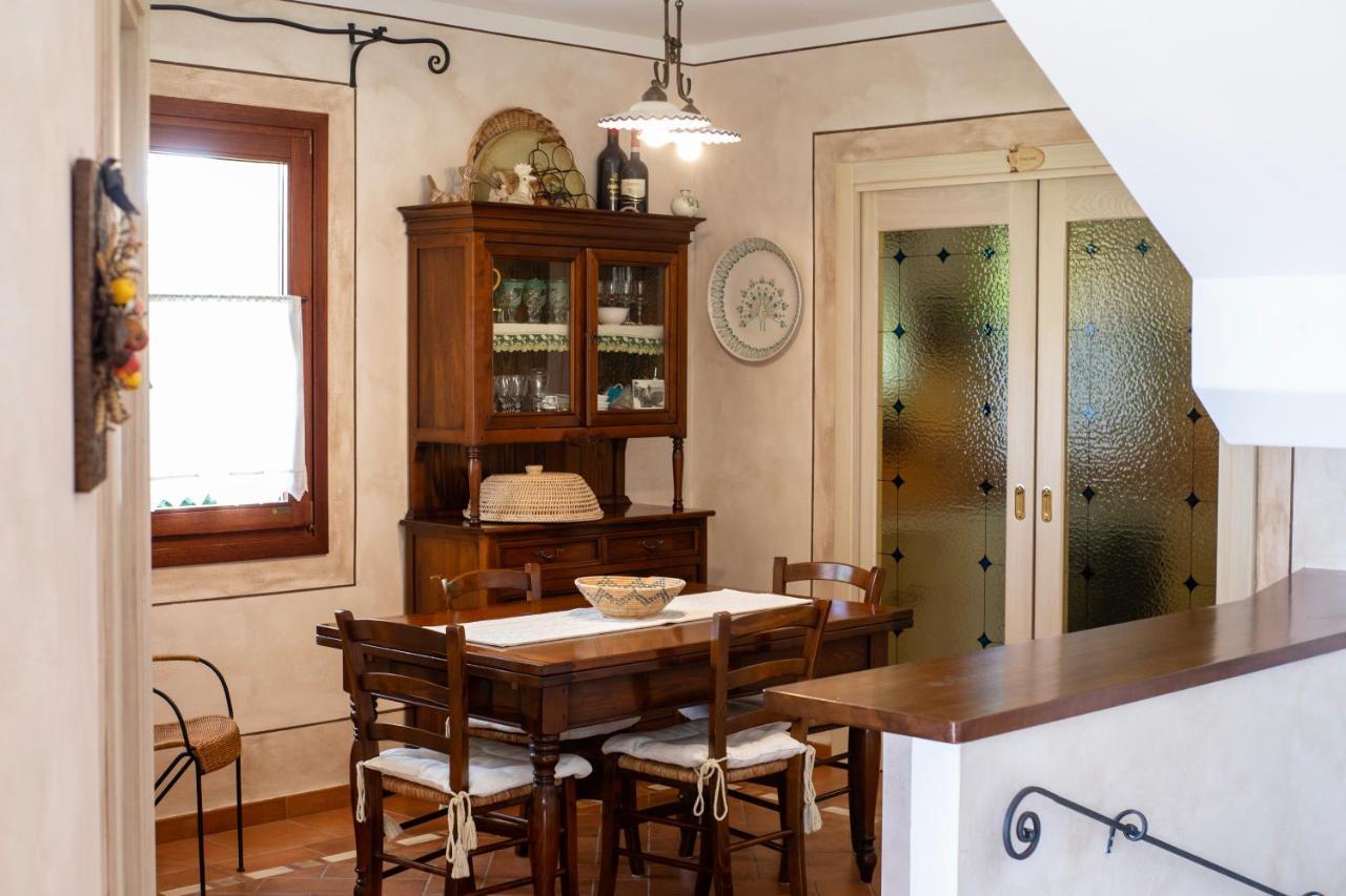 Villa Patrizia Стинтино Экстерьер фото