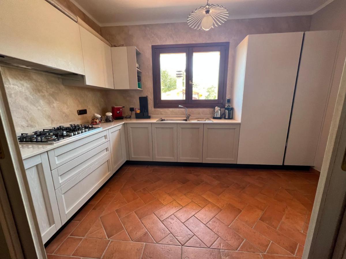 Villa Patrizia Стинтино Экстерьер фото