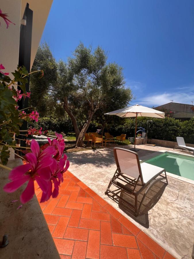 Villa Patrizia Стинтино Экстерьер фото
